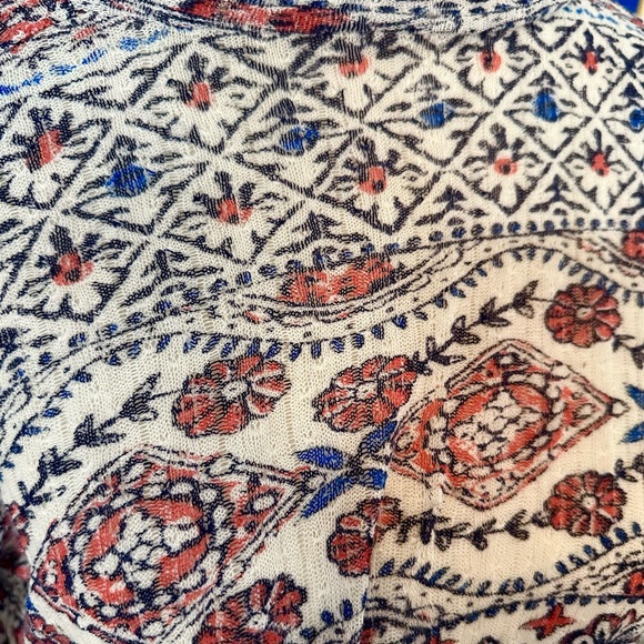 Lucky Brand Floral Long Sleeve Turtle Neck Shirt Large Blue White Boho - Picture 8 of 9